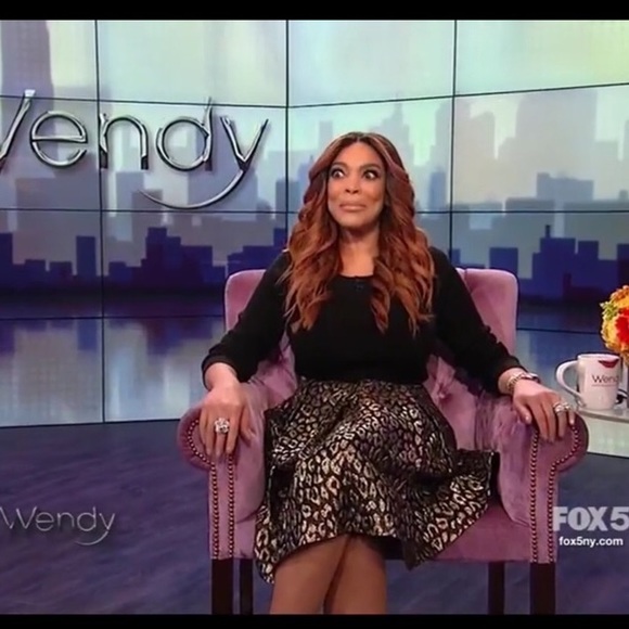 HP🎉9.21.17🎉Brocade Metallic Skirt. - Picture 5 of 6